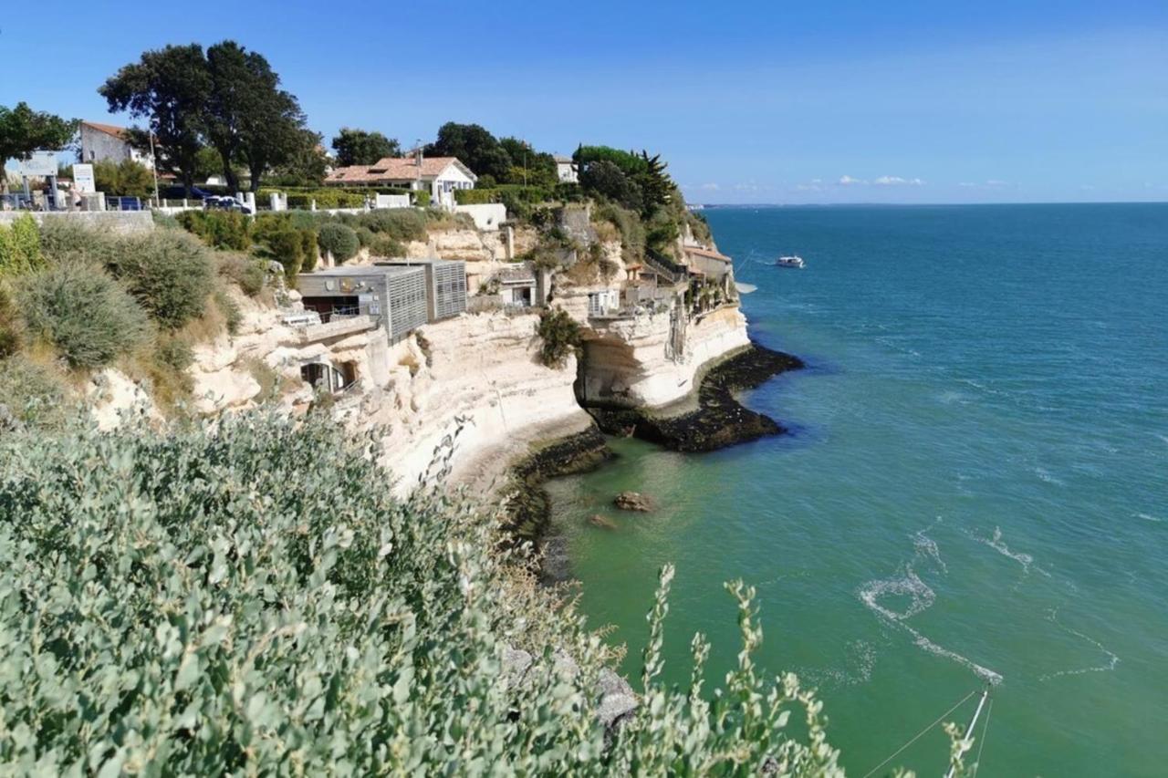 "Le Globetrotter" Royan Centre, Parking Prive Exterior foto